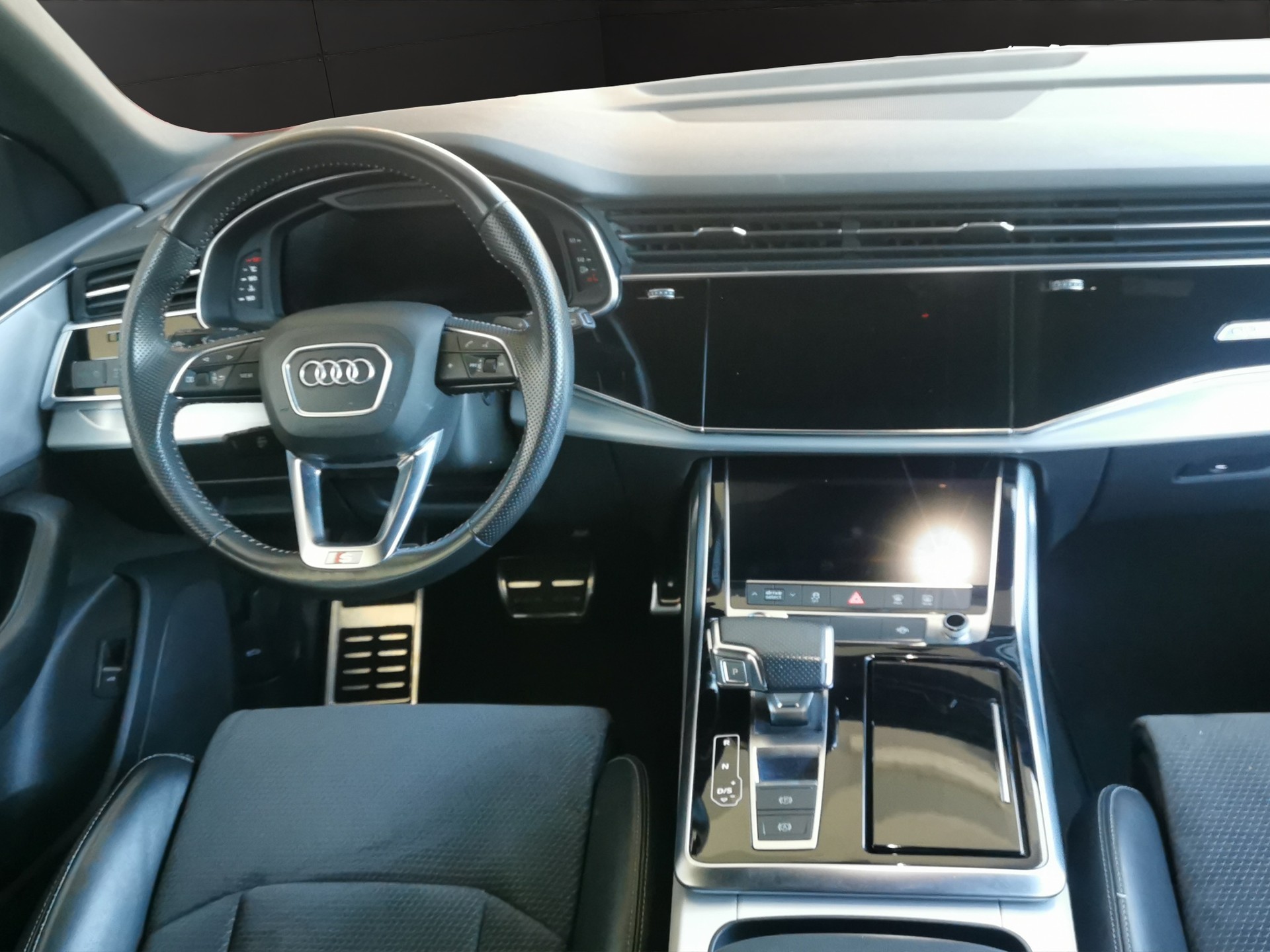 AUDI Q8 45 TDI quattro tiptronic-image-18