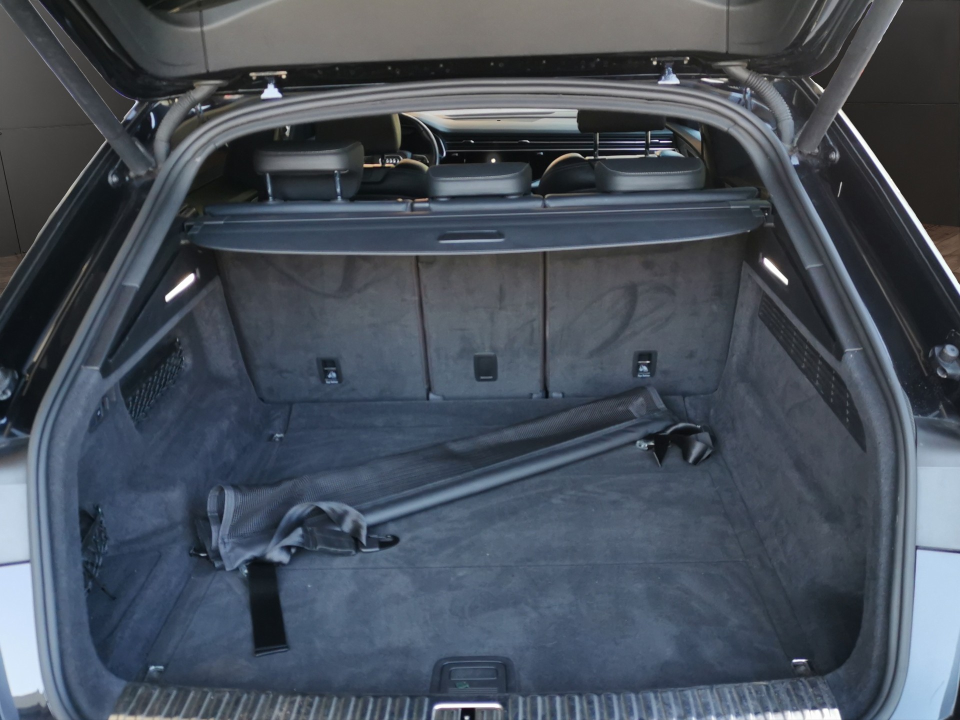 AUDI Q8 45 TDI quattro tiptronic-image-10