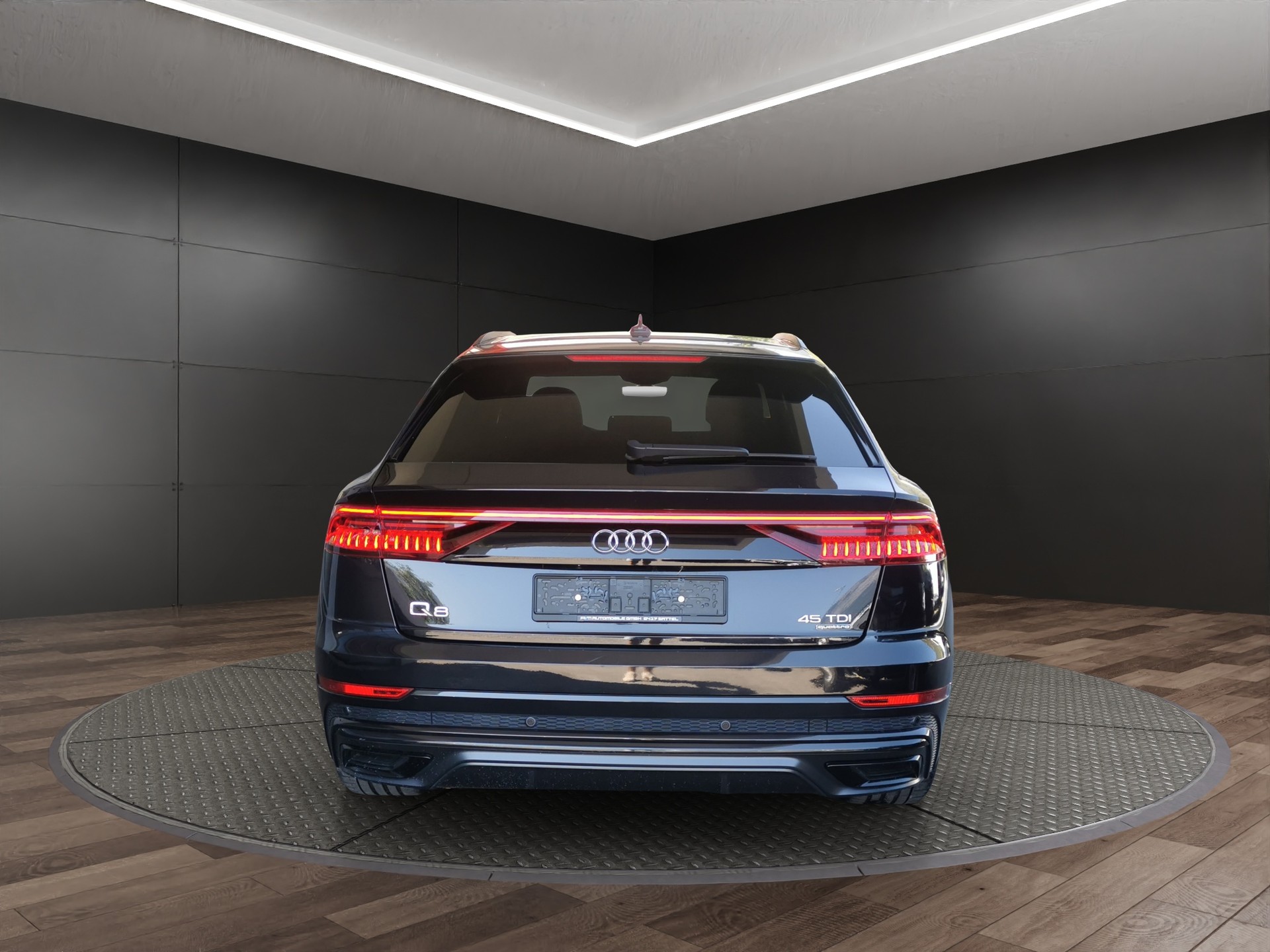 AUDI Q8 45 TDI quattro tiptronic-image-9
