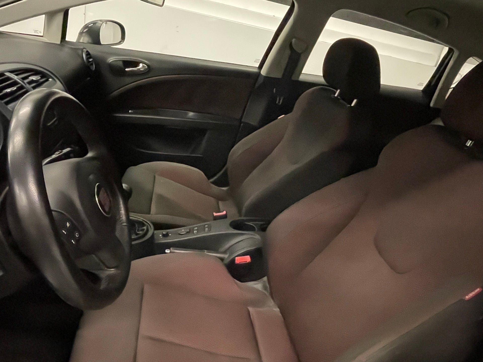 SEAT Leon 2.0 FSI T Stylance-image-12