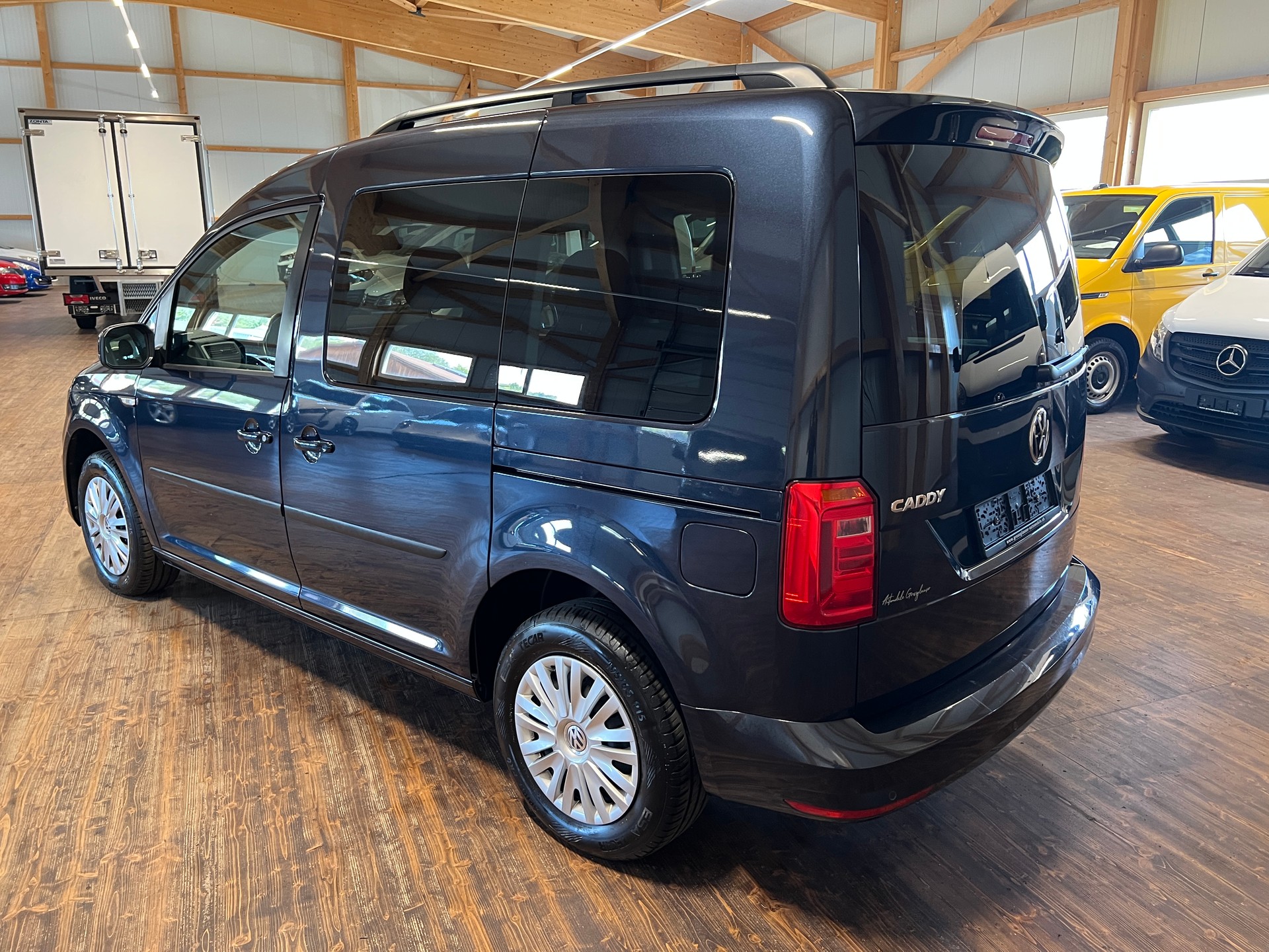 VW Caddy 1.0 TSI Liberty-image-6