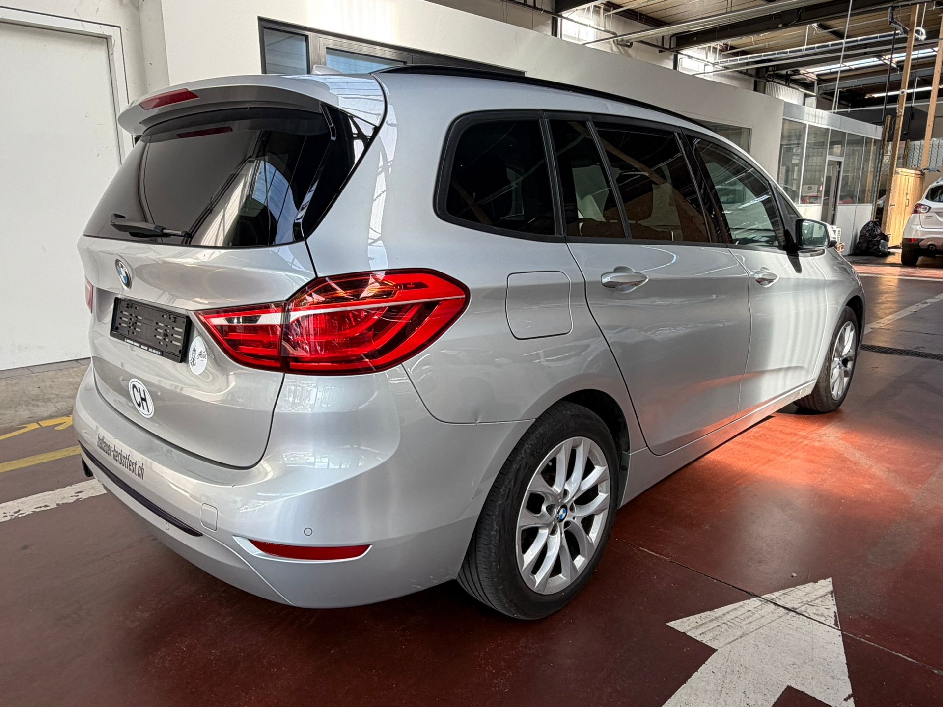 BMW 216d Gran Tourer Sport Line Steptronic-showroom-element-3