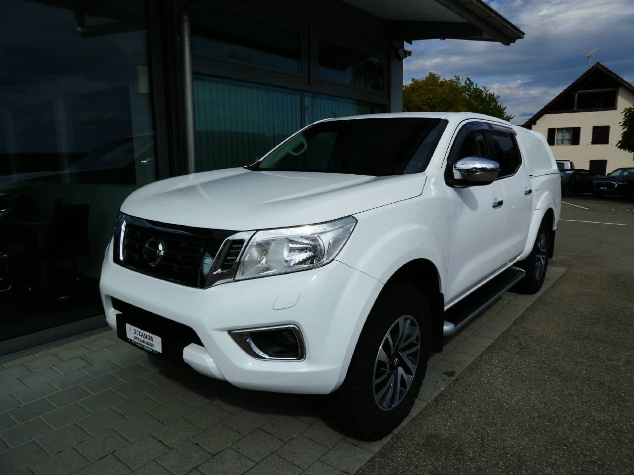 NISSAN Navara 2.3 dCi Double Cab N-Connecta-showroom-element-1