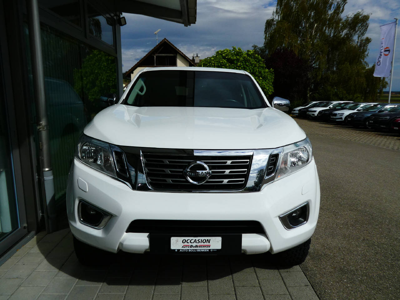 NISSAN Navara 2.3 dCi Double Cab N-Connecta-showroom-element-2