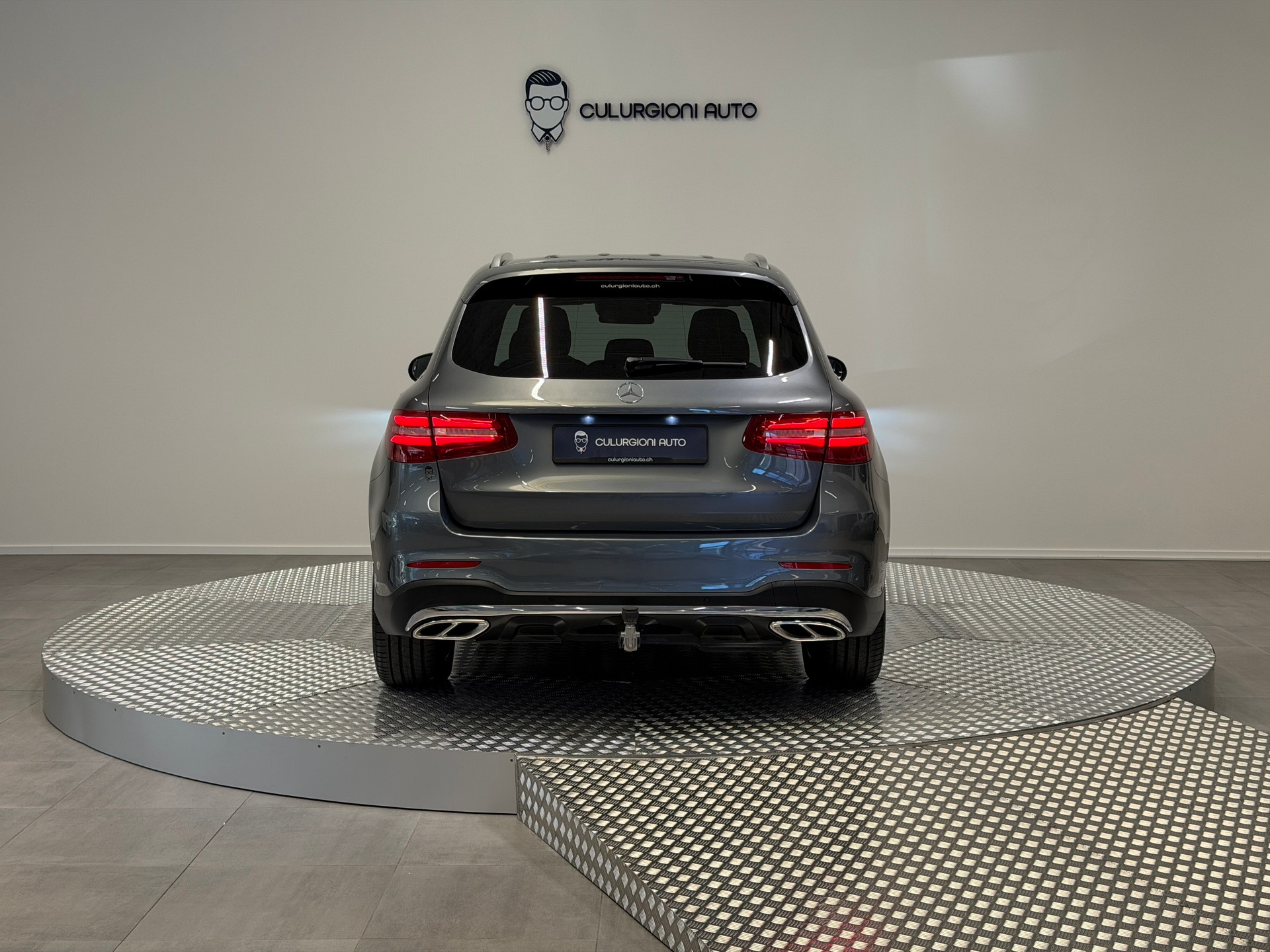 MERCEDES-BENZ GLC 250 d AMG Line 4Matic 9G-Tronic-showroom-element-3