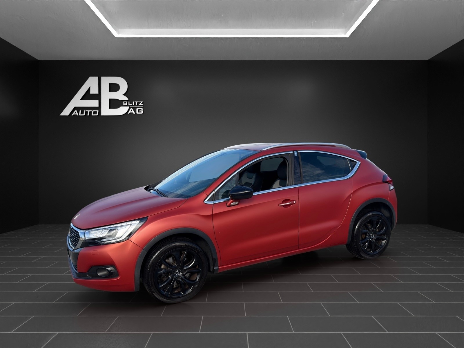 DS AUTOMOBILES DS 4 Crossback 1.6 THP Terre Rouge Automatic mit 165 PS-showroom-element-1