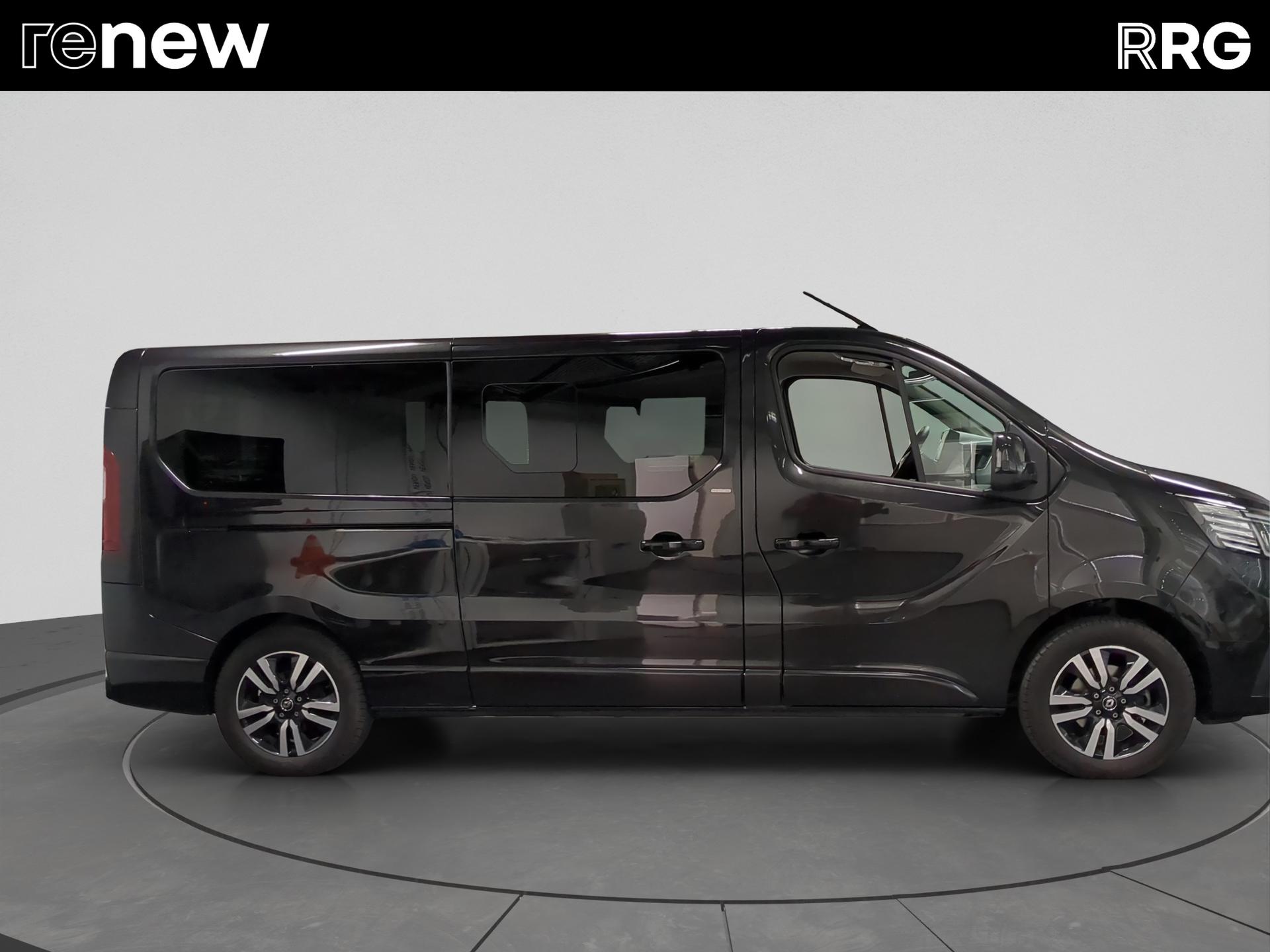 RENAULT Trafic Blue dCi 170 Grand Spaceclass Pack Escapade EDC-showroom-element-1