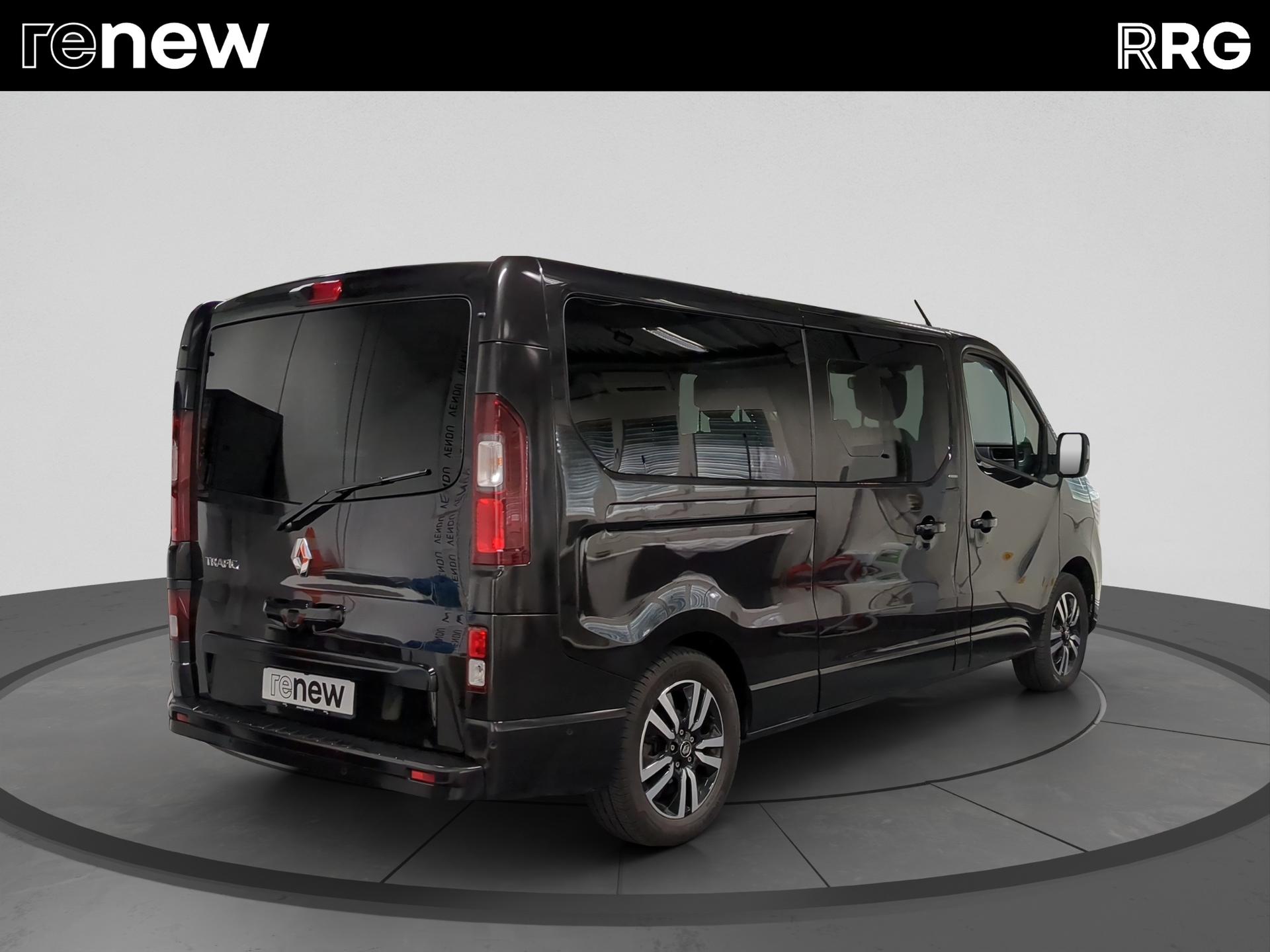 RENAULT Trafic Blue dCi 170 Grand Spaceclass Pack Escapade EDC-showroom-element-2