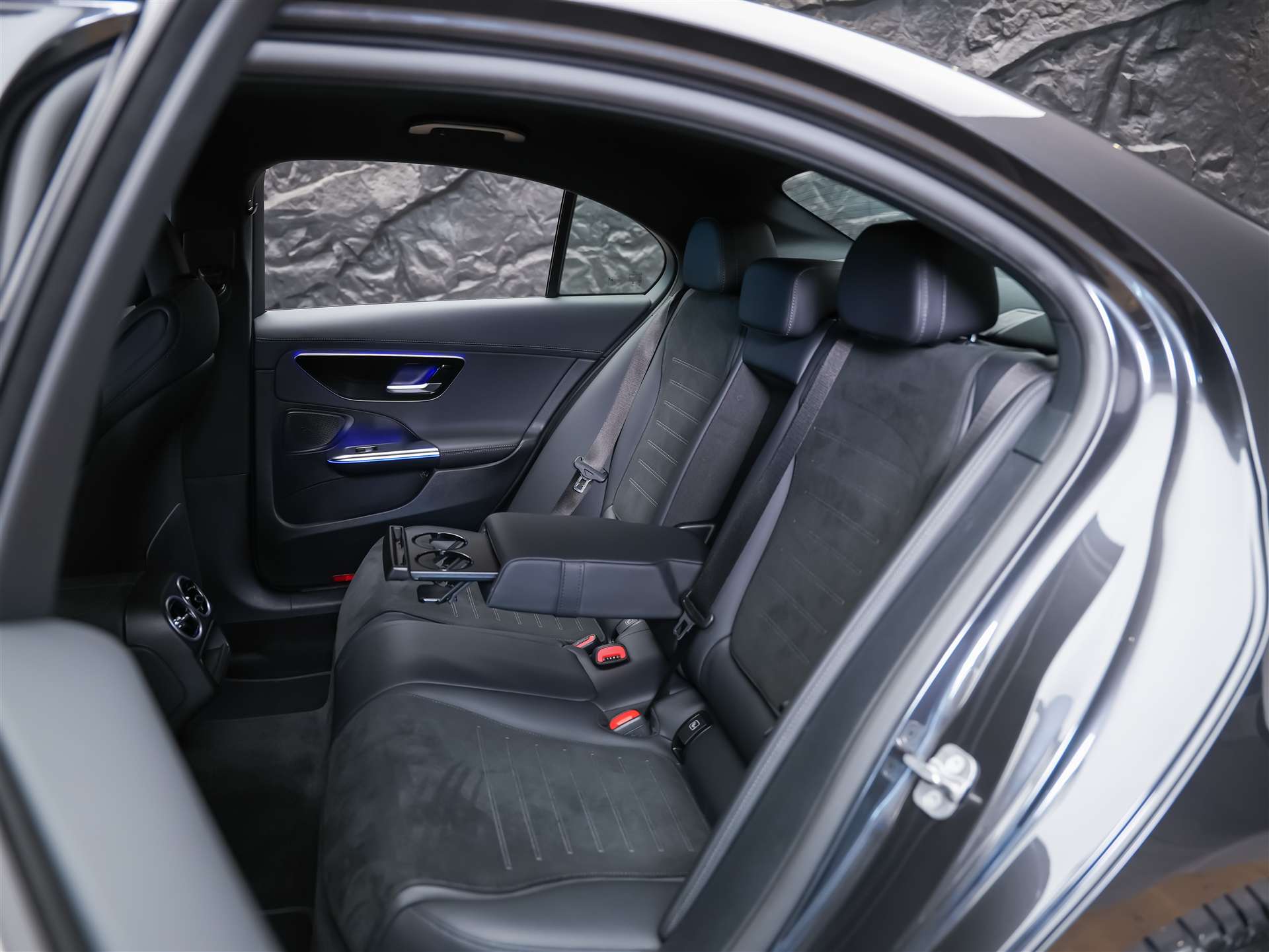 MERCEDES-BENZ C 300 d Limo AMG Premium *20" Felgen*Werksgarantie*DIGITAL LIGHT*360° Kamera*-image-13