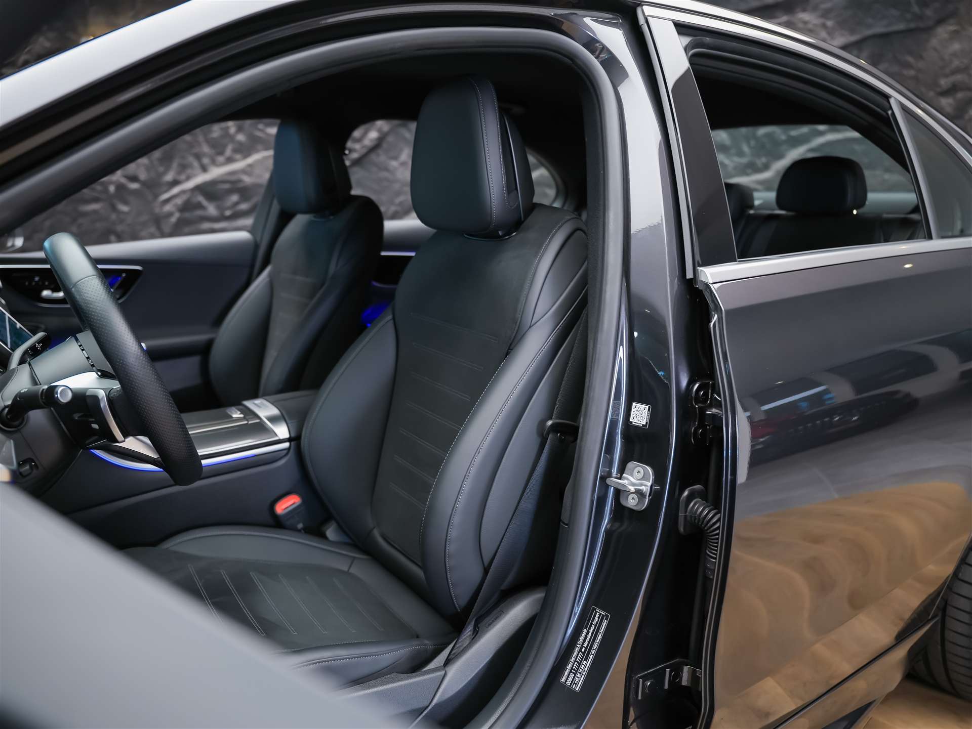 MERCEDES-BENZ C 300 d Limo AMG Premium *20" Felgen*Werksgarantie*DIGITAL LIGHT*360° Kamera*-image-9