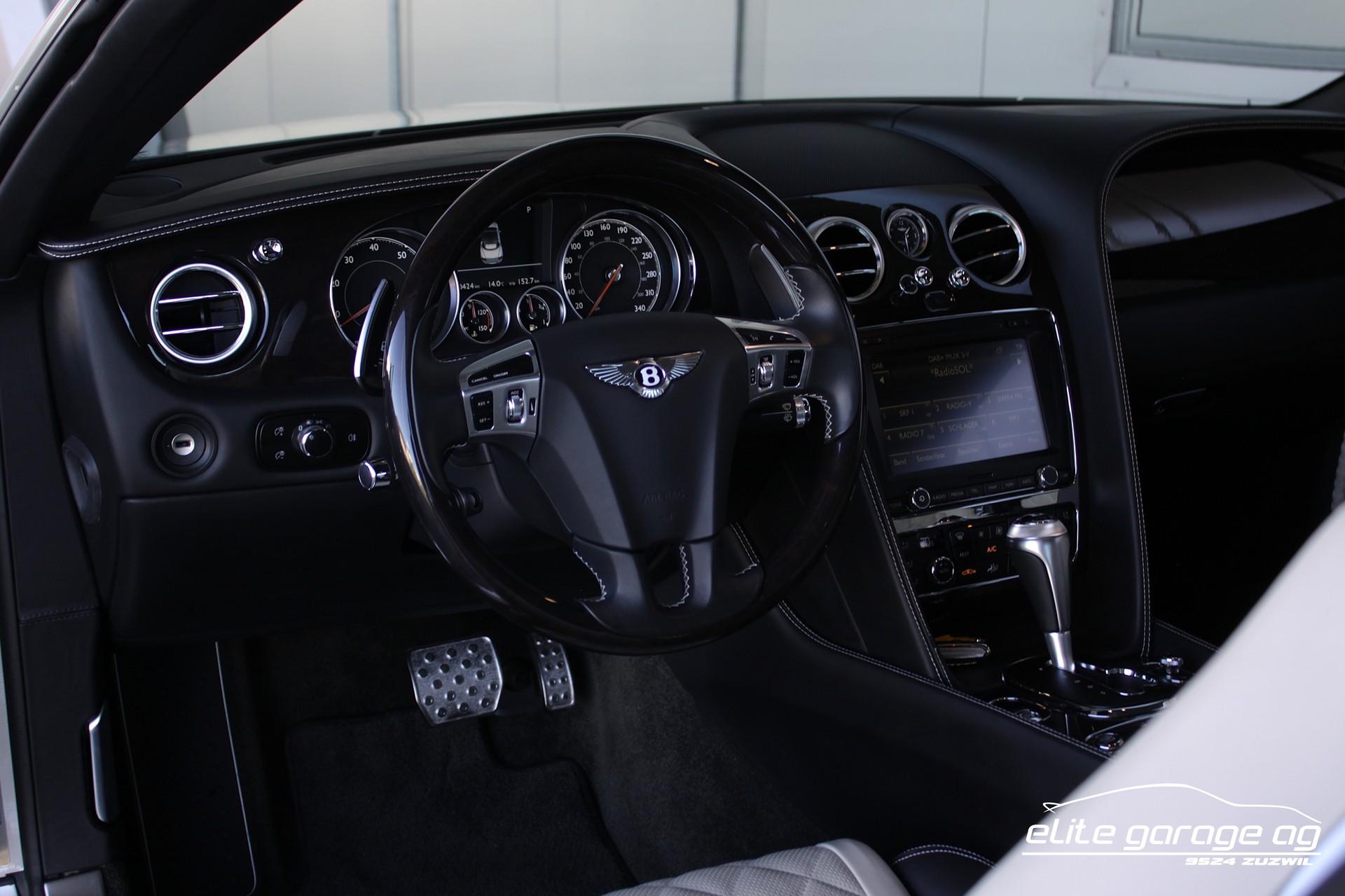 BENTLEY Continental GTC 4.0 V8 S MULLINER-image-14