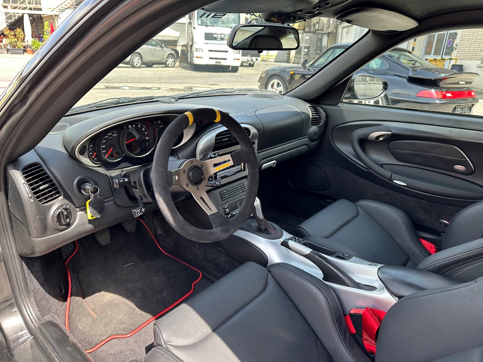 PORSCHE 911 Turbo-image-15