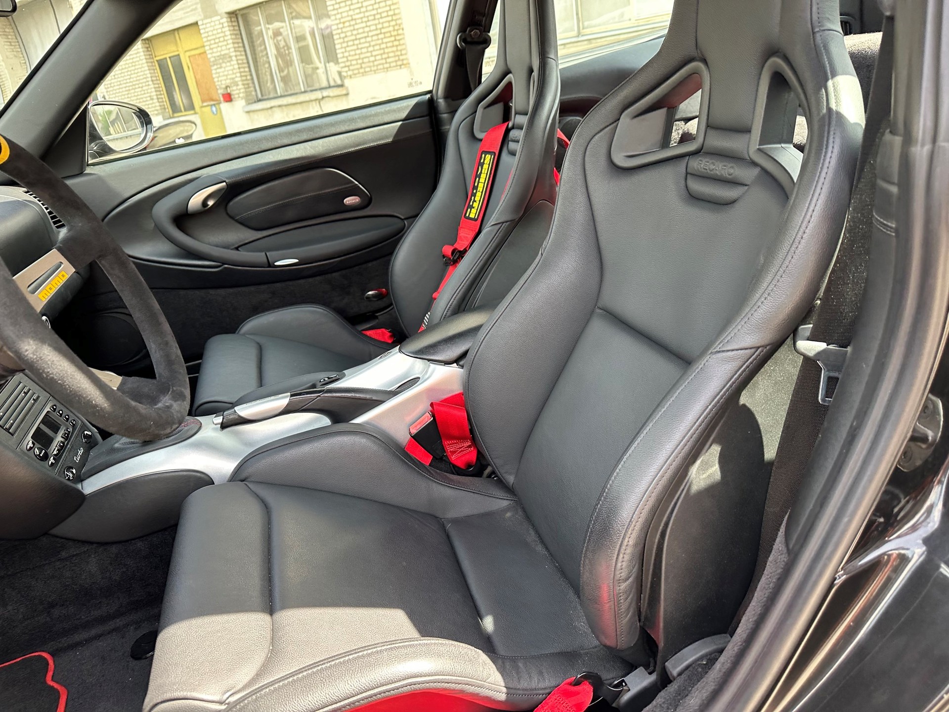 PORSCHE 911 Turbo-image-10