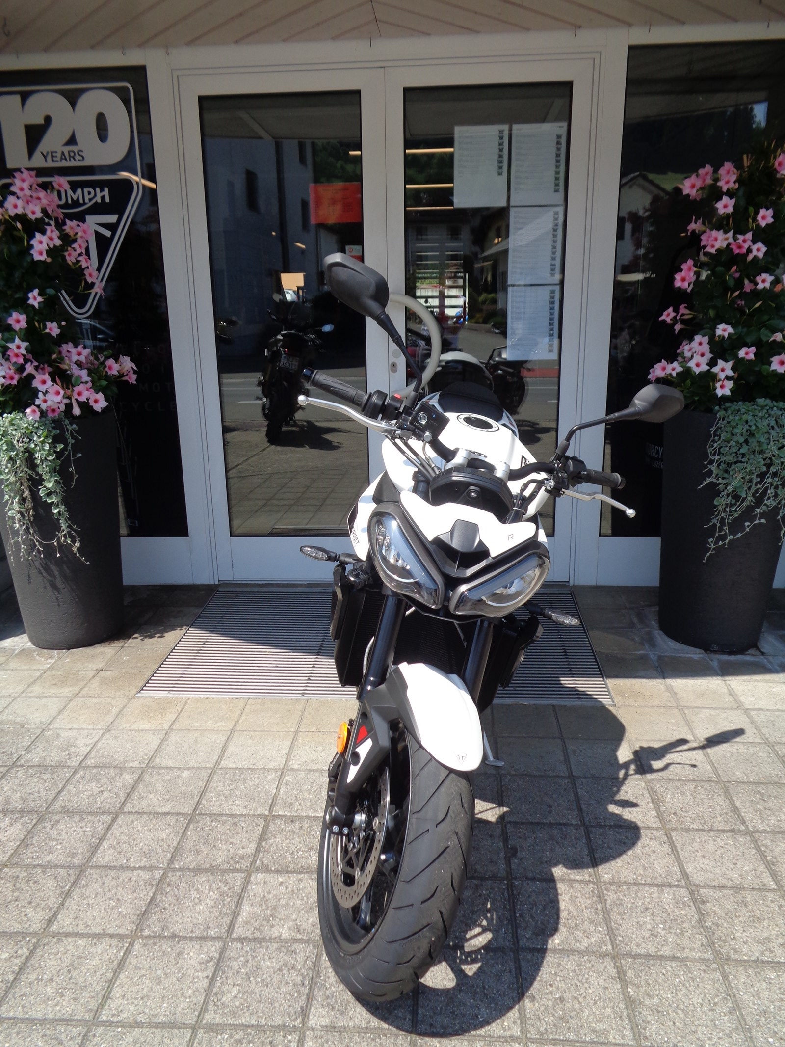 TRIUMPH Street Triple 765 R-image-7