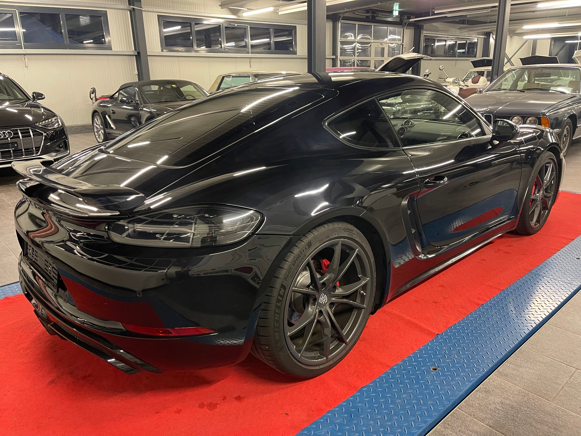 PORSCHE 718 Cayman GTS 2.5 PDK-showroom-element-2