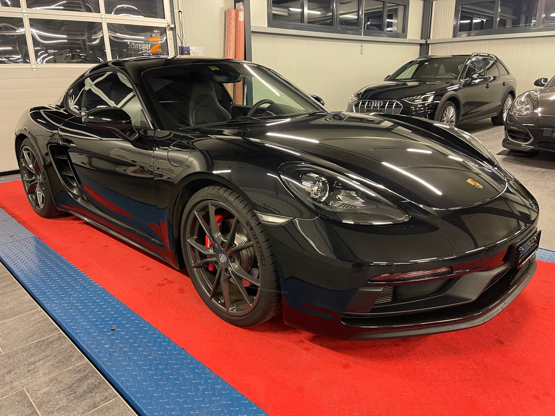 PORSCHE 718 Cayman GTS 2.5 PDK-showroom-element-3