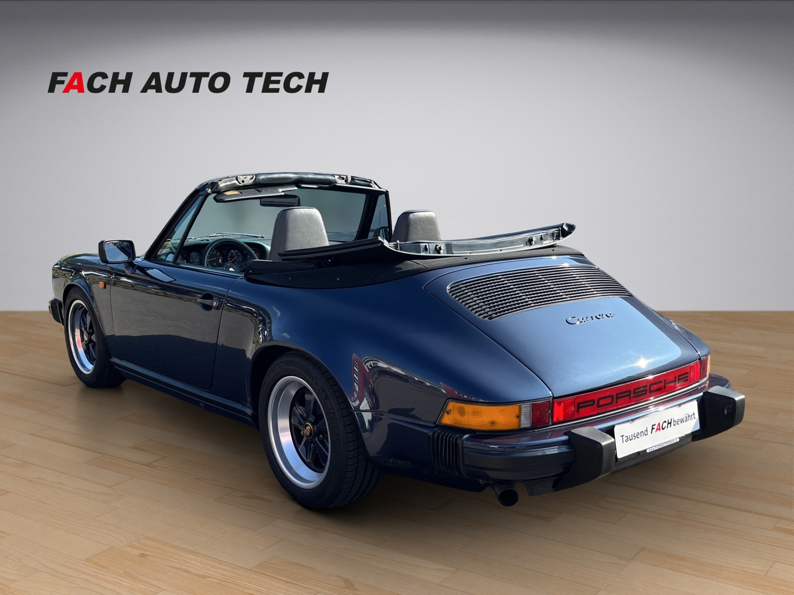 PORSCHE 911 Cabrio G-Modell-showroom-element-3