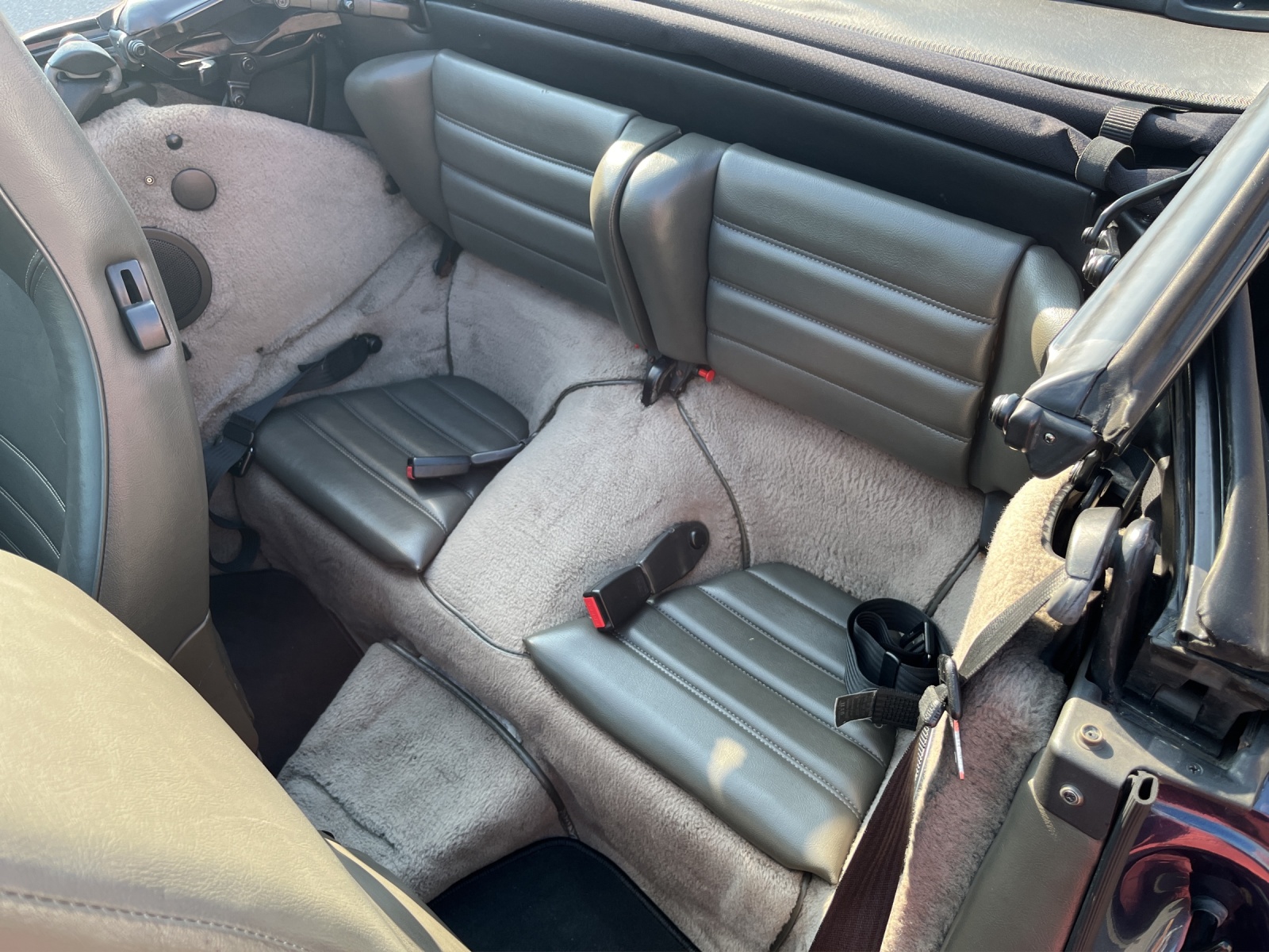 PORSCHE 911 Cabrio G-Modell-image-11