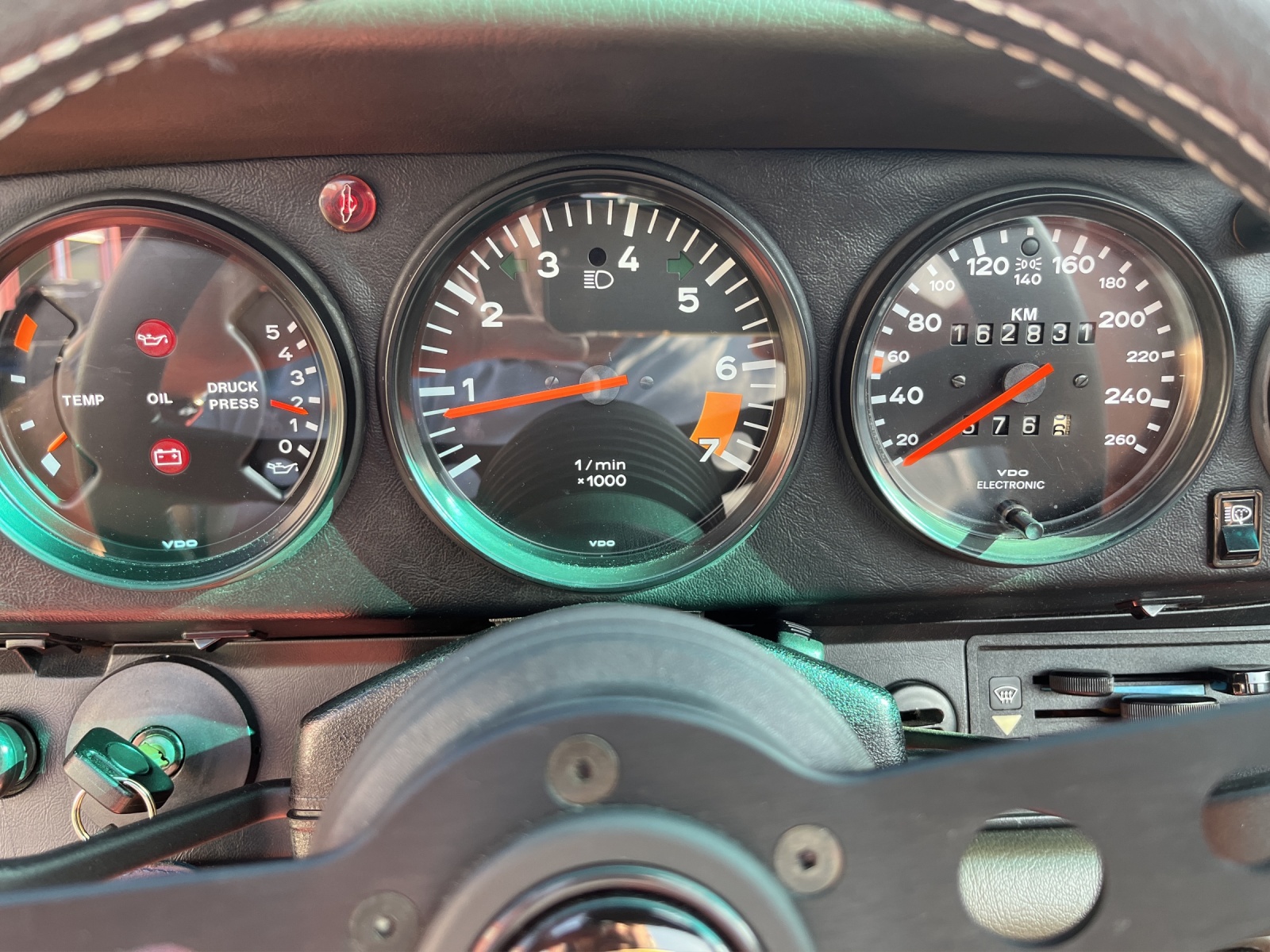 PORSCHE 911 Cabrio G-Modell-image-13