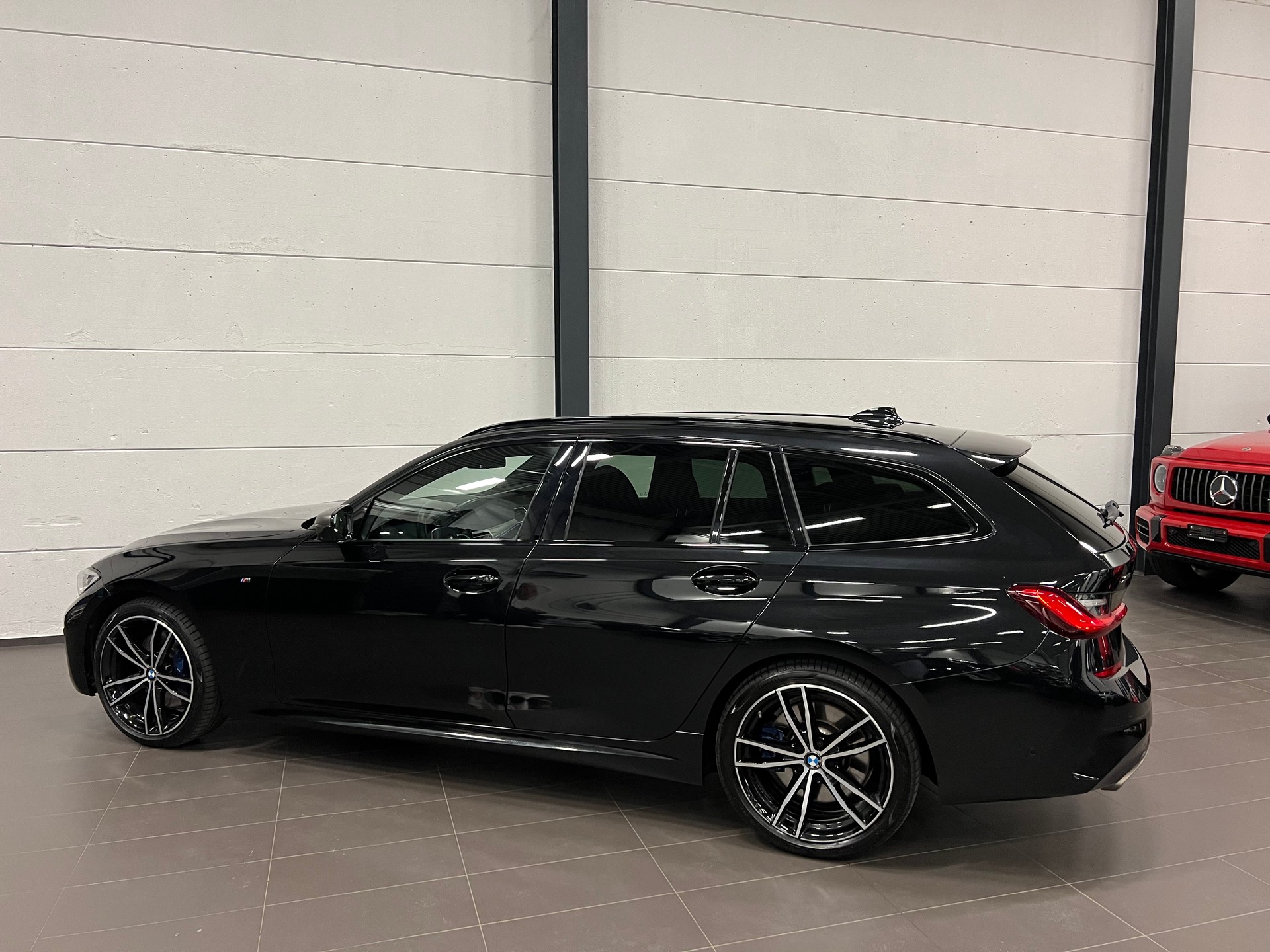 BMW M340d xDrive 48V Touring Steptronic Sport-image-13