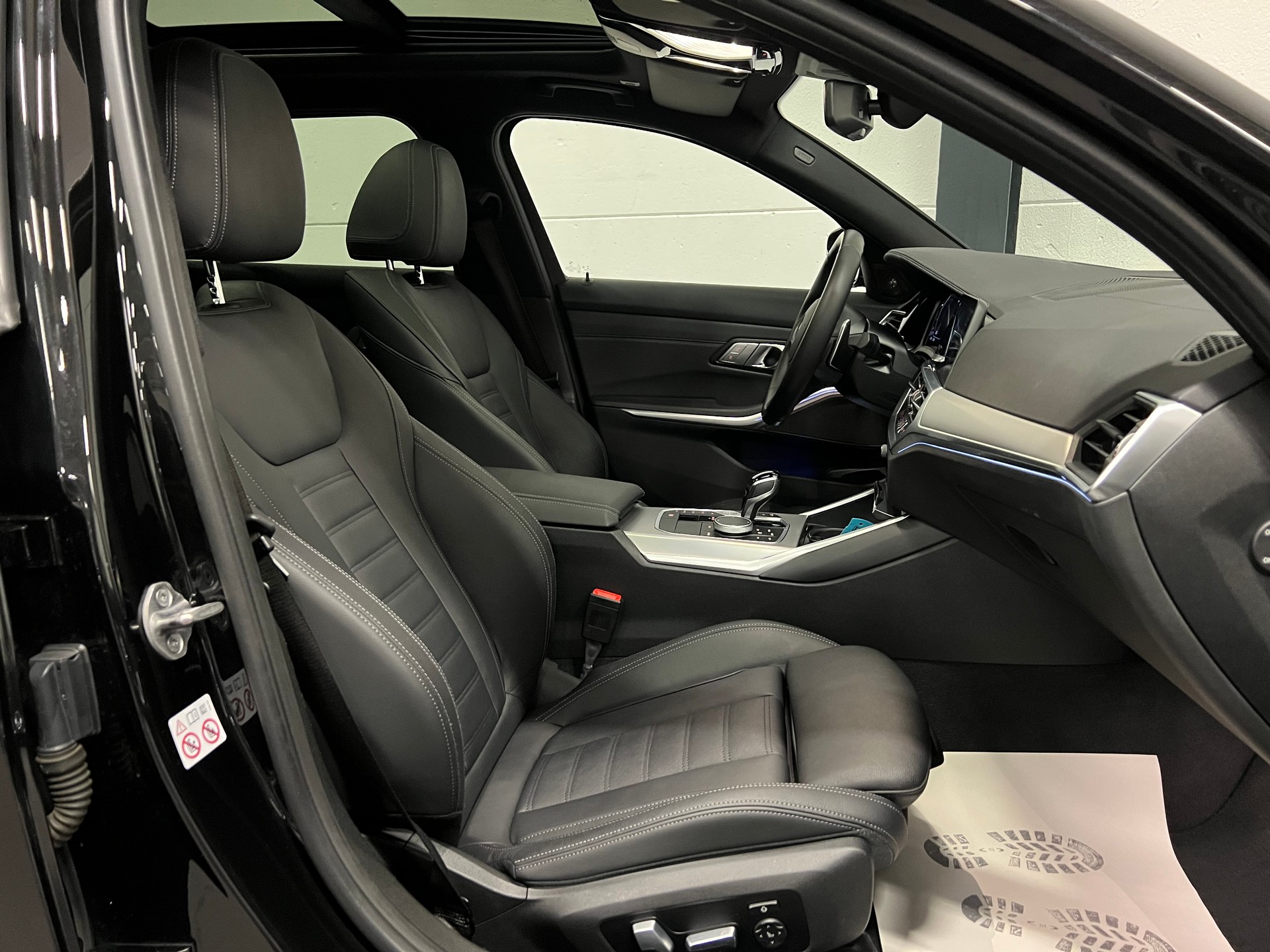 BMW M340d xDrive 48V Touring Steptronic Sport-image-20