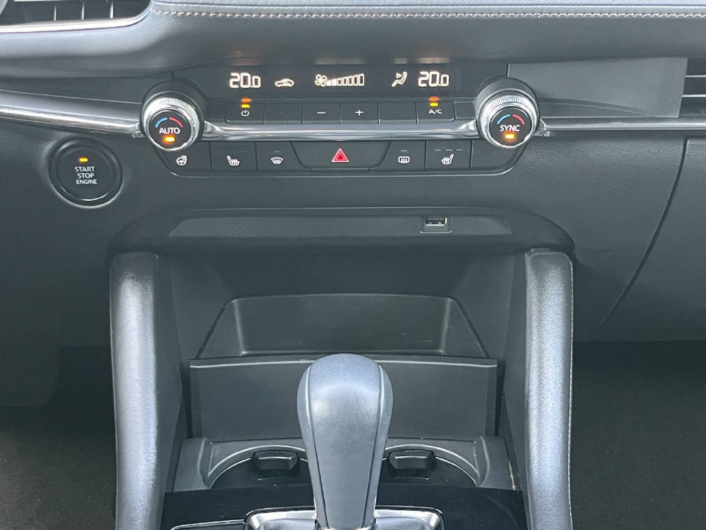 MAZDA 3 Hatchback 2.0 150 Ambition Plus-image-15