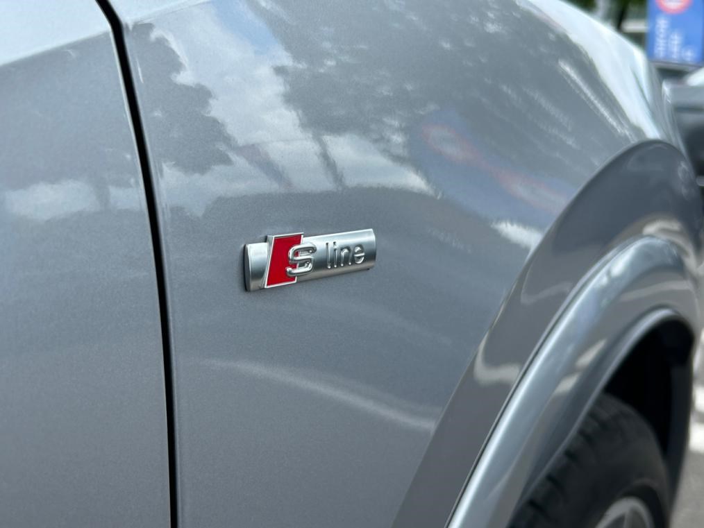 AUDI Q2 40 TFSI Sport quattro S-tronic-showroom-element-3