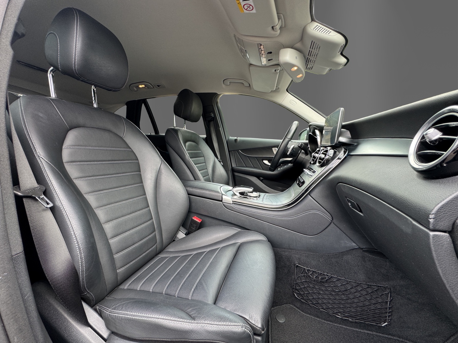 MERCEDES-BENZ GLC 350 e AMG Line 4Matic-image-19