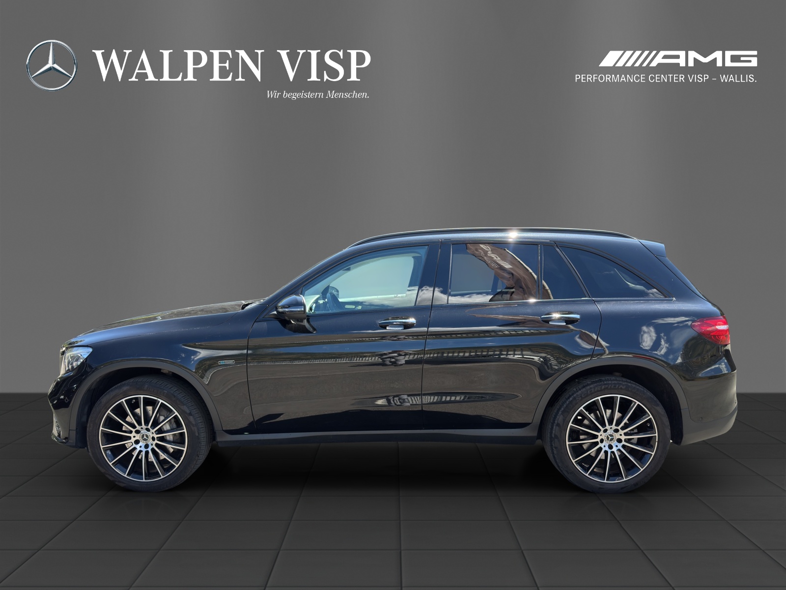 MERCEDES-BENZ GLC 350 e AMG Line 4Matic-showroom-element-2