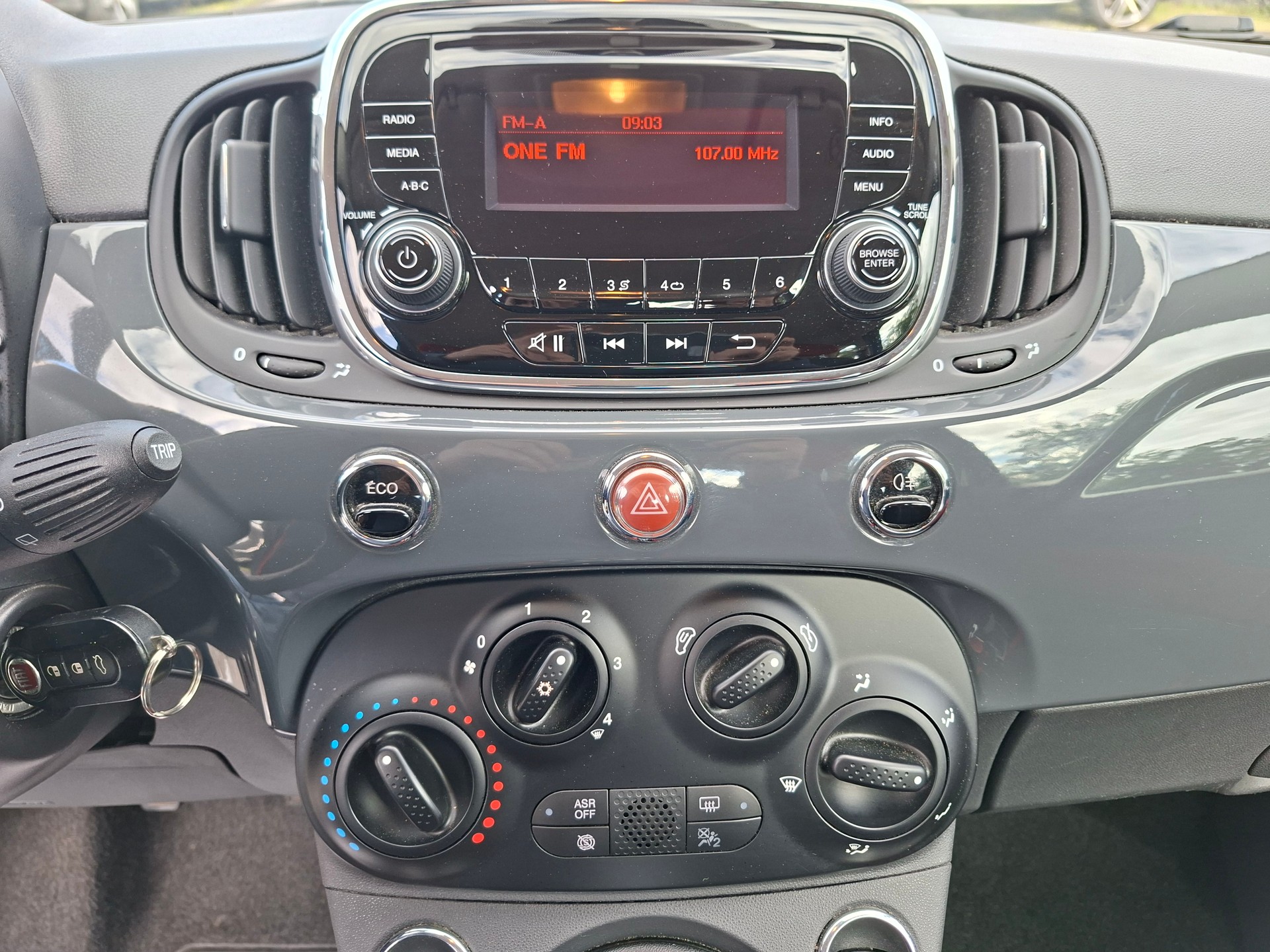 FIAT 500 0.9 Twinair Pop Star-image-9