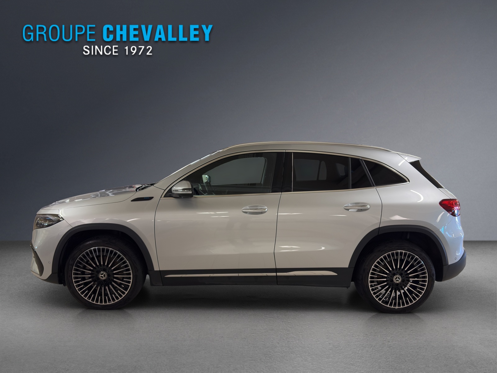MERCEDES-BENZ EQA 250 AMG Line AMG Line-showroom-element-2