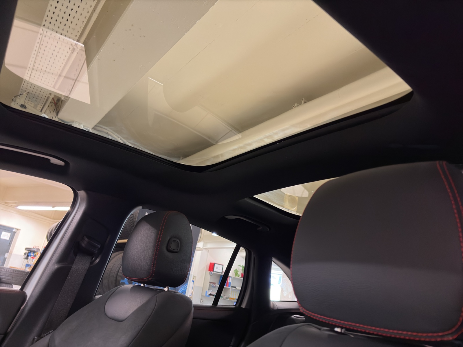 MERCEDES-BENZ EQA 250 AMG Line AMG Line-image-9
