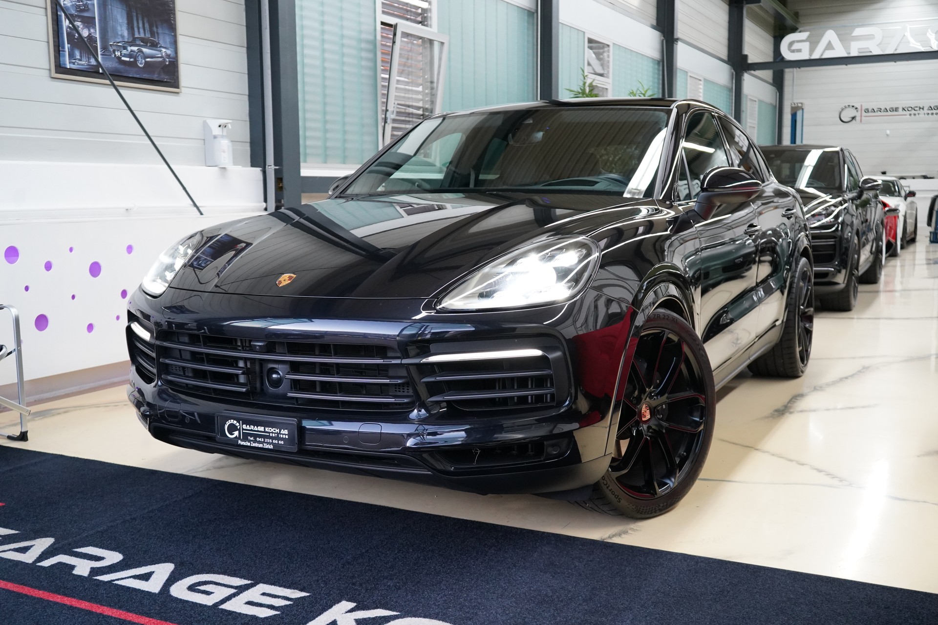PORSCHE Cayenne Coupé Platinum Edition