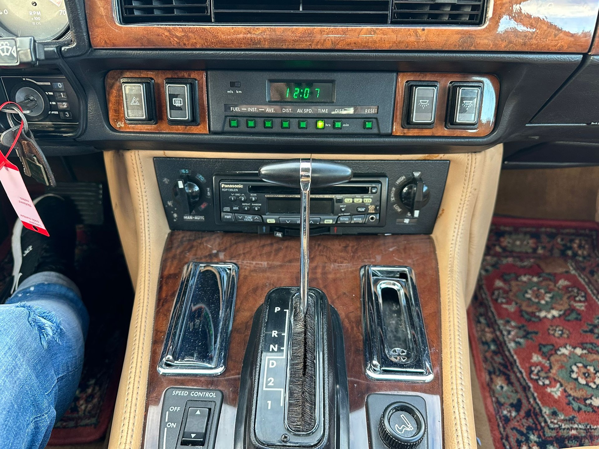 JAGUAR XJS 5.3 V12 ABS-image-16
