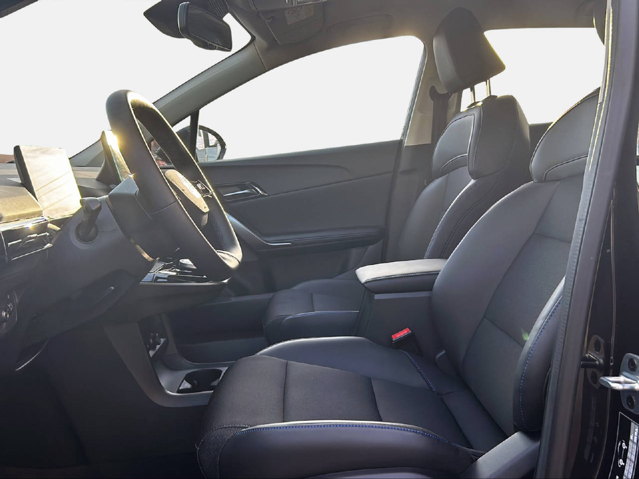 MG 4 Luxury 64kWh-image-10