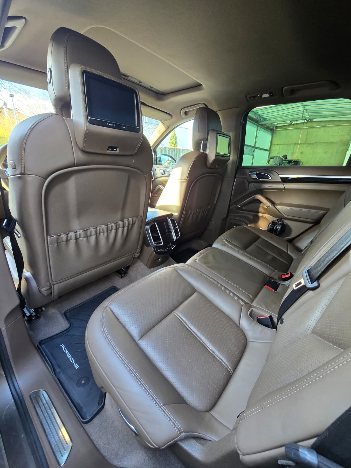PORSCHE Cayenne S-image-6