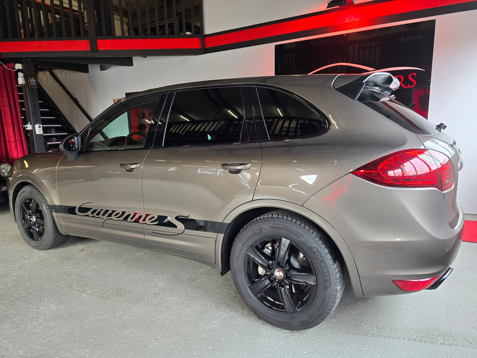 PORSCHE Cayenne S-image-5