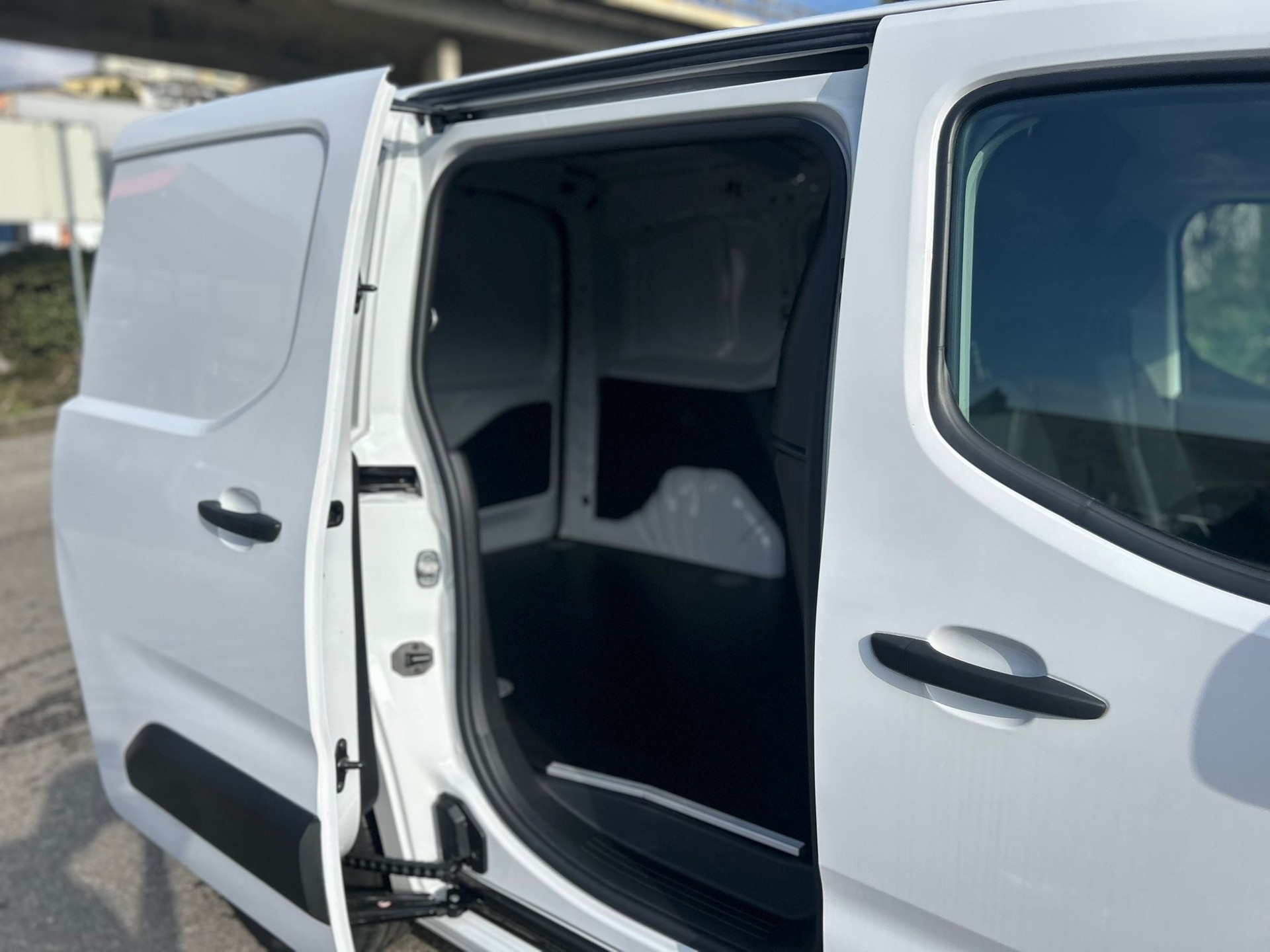 FIAT Doblo 1.5 BlueHDi L1-image-4