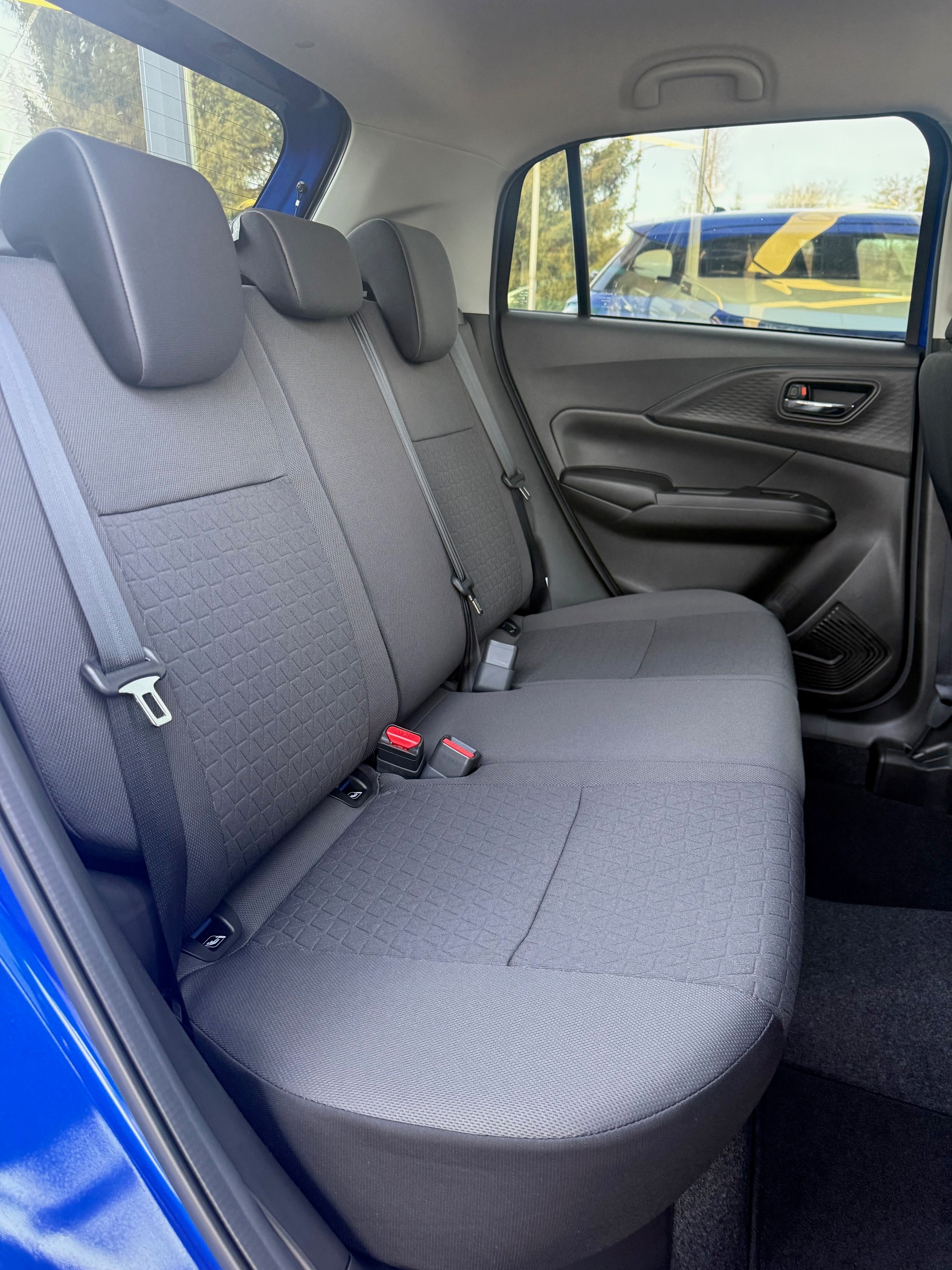 SUZUKI Swift 1.2 Sakura Top Hybrid 4x4-image-8