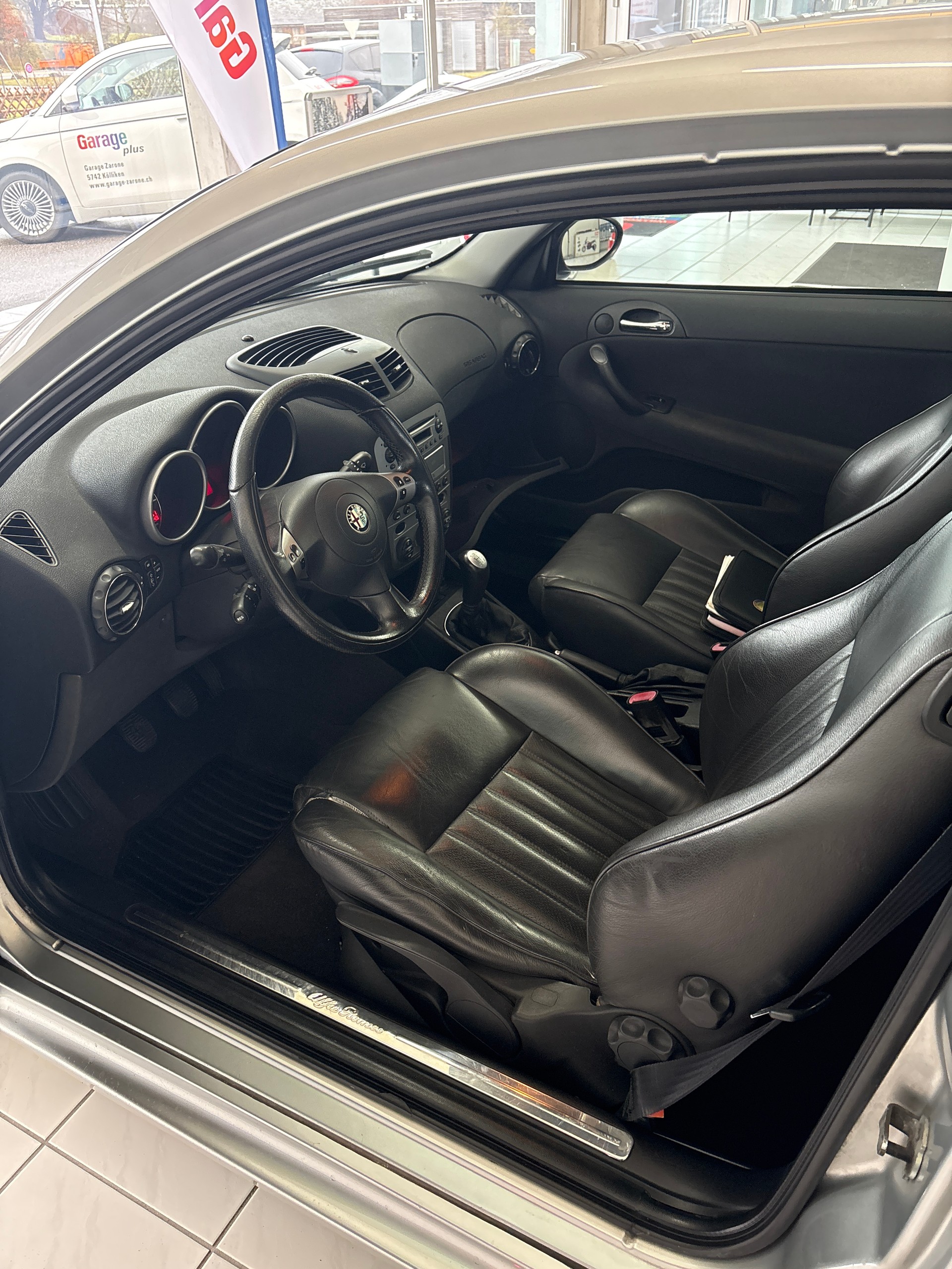 ALFA ROMEO 147 2.0 TS 16V Distinctive-image-6