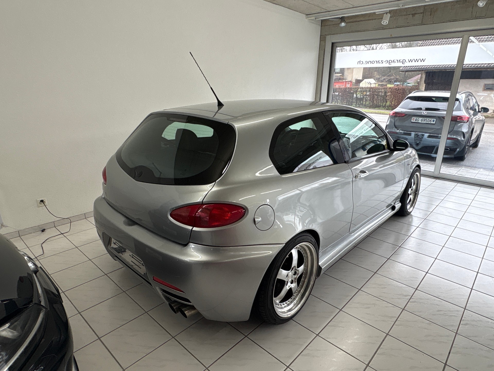 ALFA ROMEO 147 2.0 TS 16V Distinctive-image-1