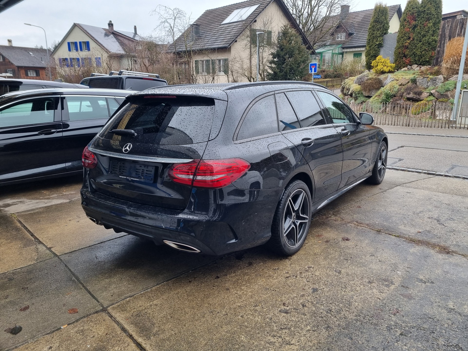 MERCEDES-BENZ C 200 Swiss Star AMG Line 4M 9G-Tronic-image-4
