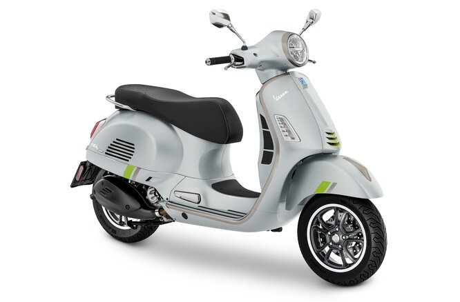 PIAGGIO Vespa GTS 300 Super Tech ABS-image-0