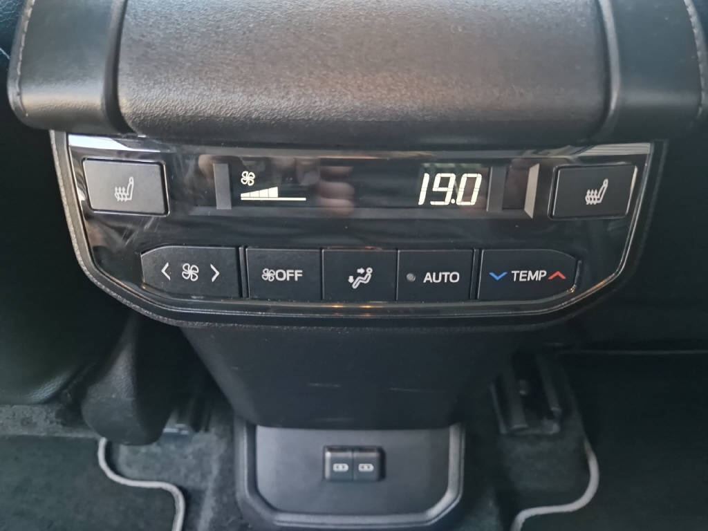 TOYOTA Highlander 2.5 HSD Premium 46918/000-image-16