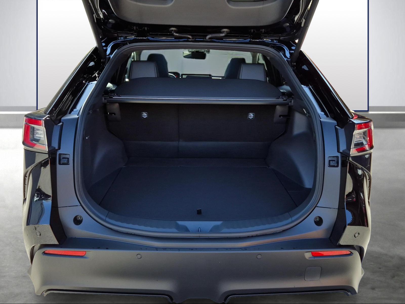 SUBARU Solterra eV Luxury AWD-image-13