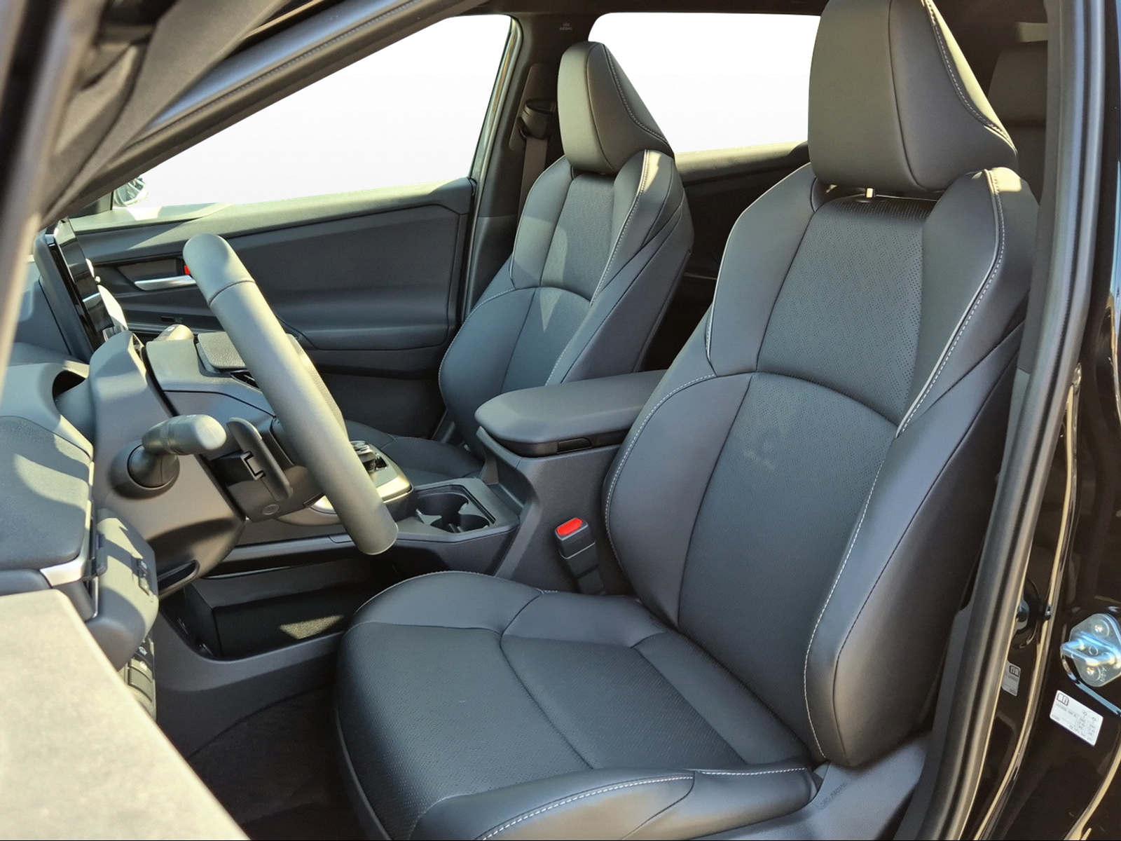 SUBARU Solterra eV Luxury AWD-image-8
