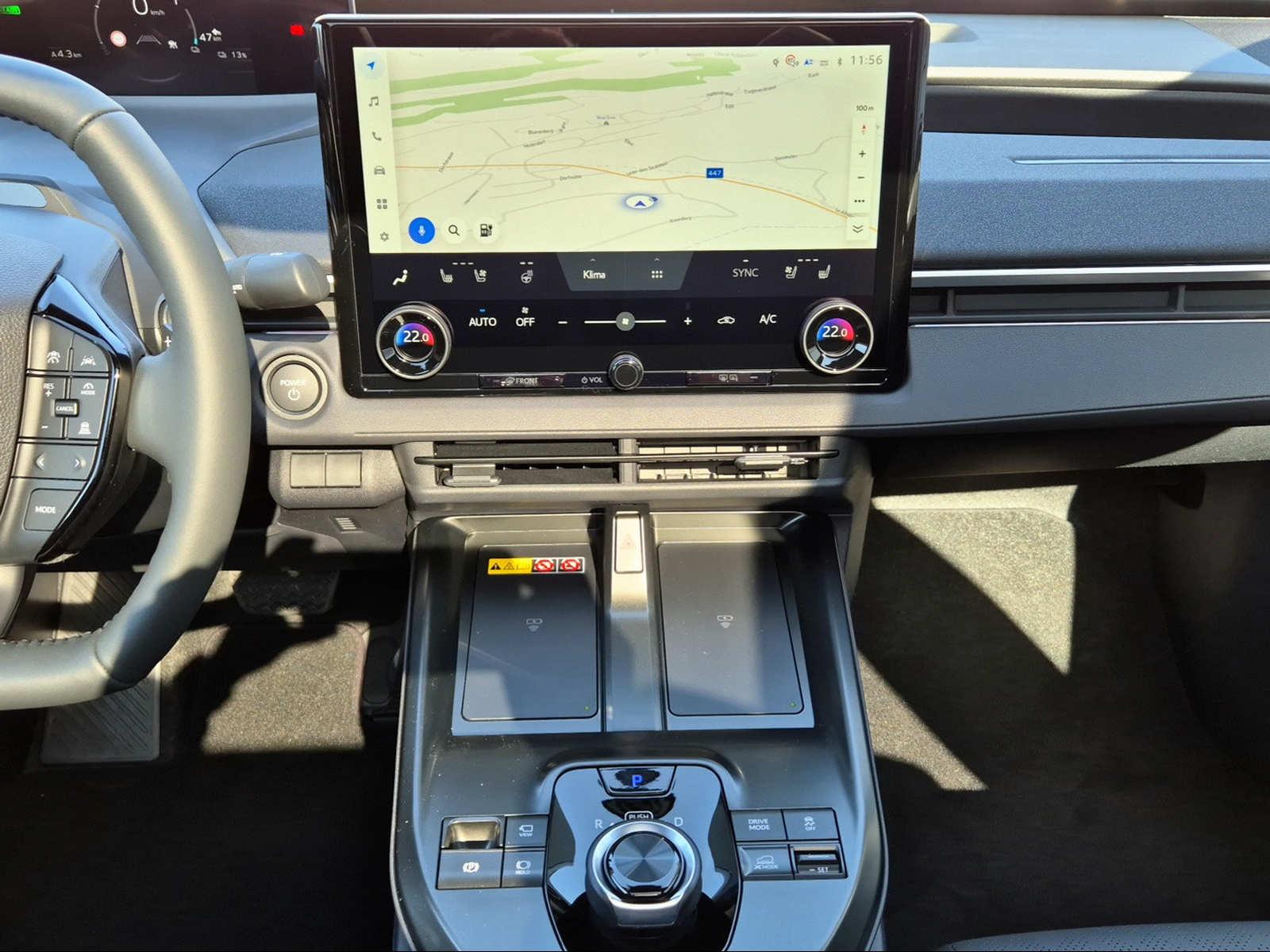 SUBARU Solterra eV Luxury AWD-image-11