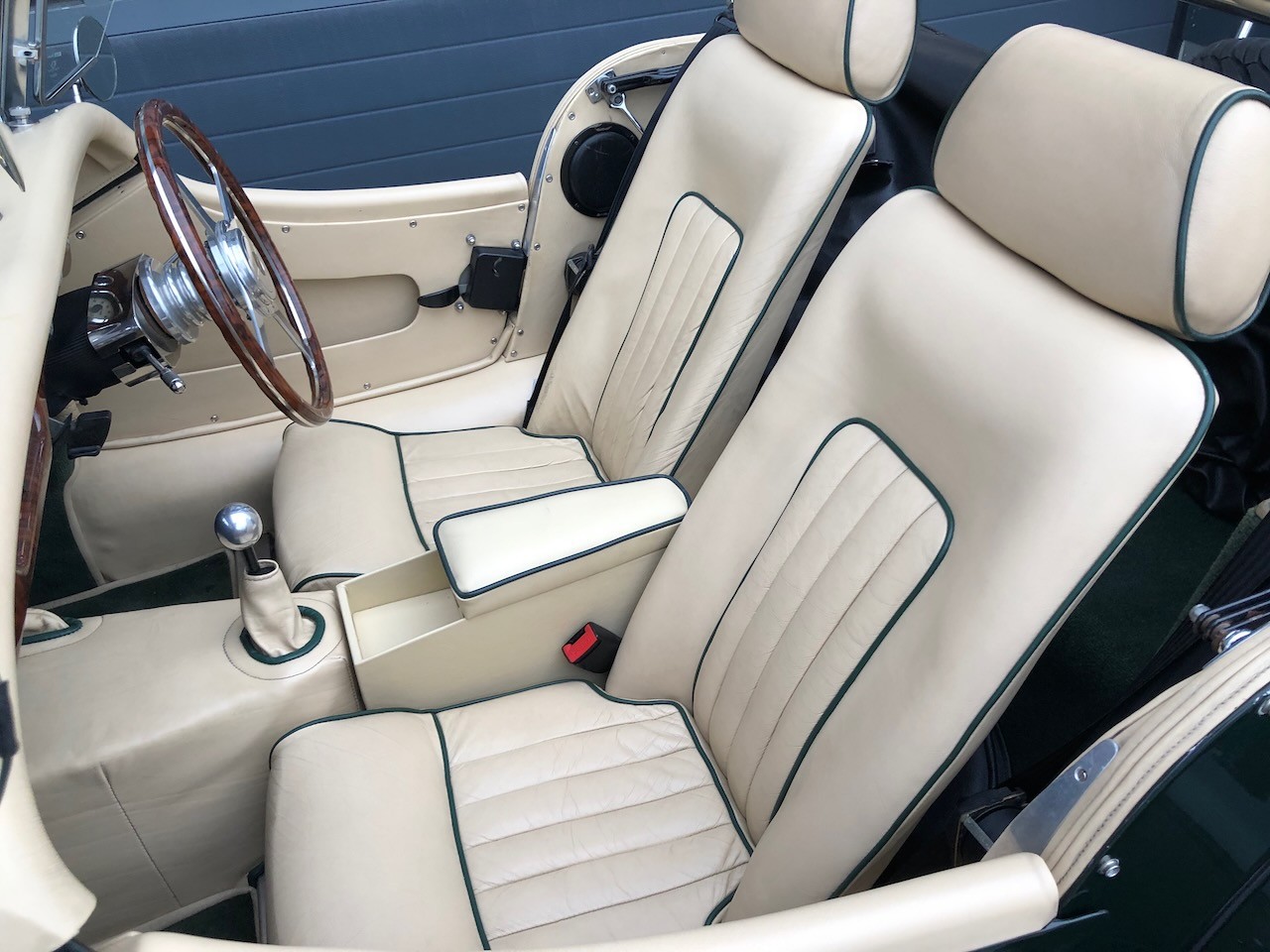MORGAN Plus 8 Sport 4.6-image-10