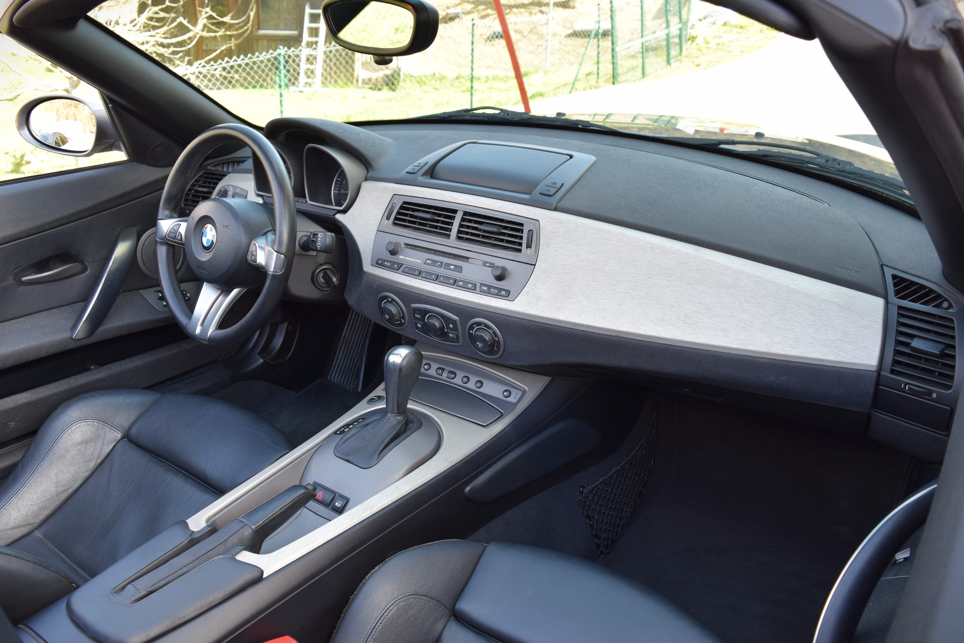 BMW Z4 3.0i Roadster-image-13