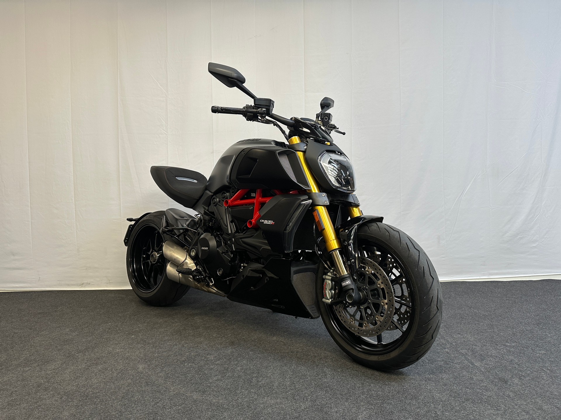DUCATI Diavel 1260 S-image-2